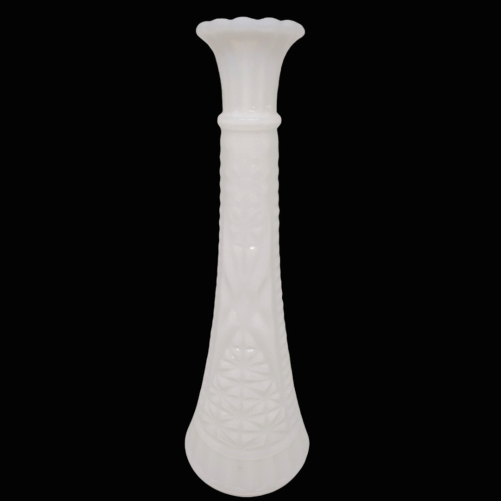 Vintage‎ Anchor Hocking Stars and Bars Milk Glass Bud Vase